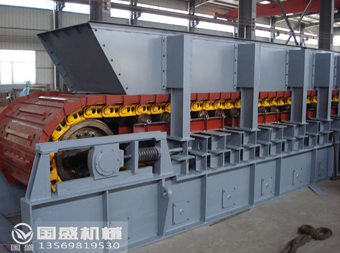 鱗板輸送給料機 鱗板輸送給料機